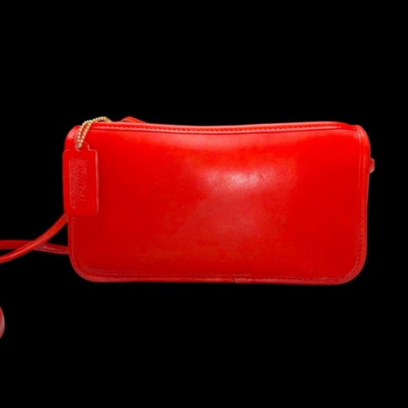 Coach | Vintage Zippered Pouch Style 9655 | Rare Red Leather | Made in NYC - Picture 8 of 12